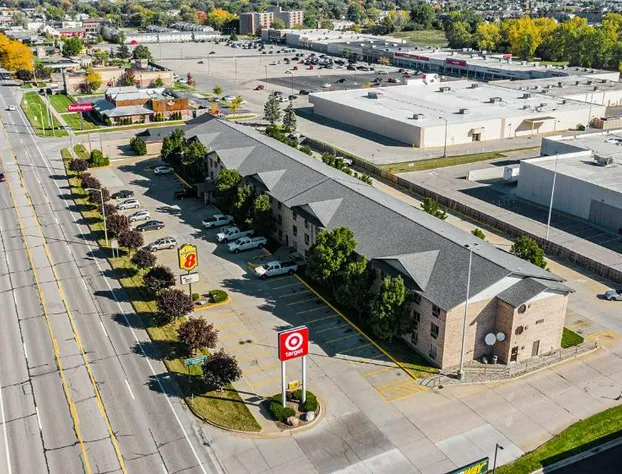 Super 8 by Wyndham Mt. Pleasant hotel detail image 4