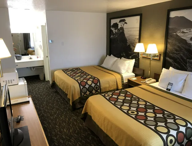 Super 8 by Wyndham Fort Bragg hotel detail image 4