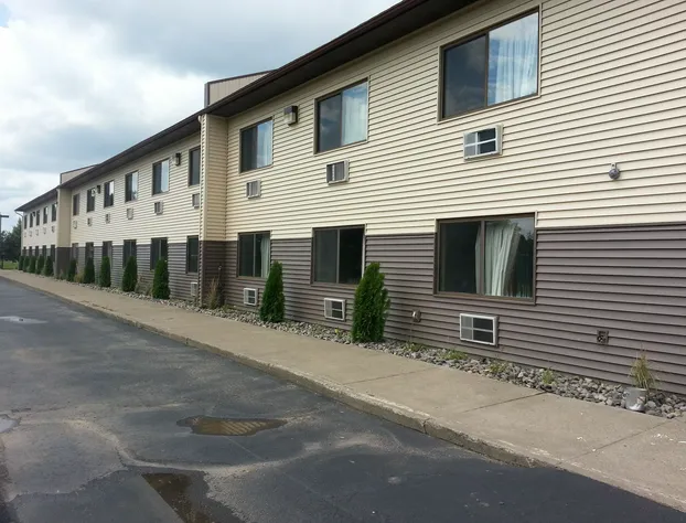 Econo Lodge Ithaca Airport hotel detail image 4