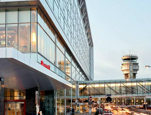 Montreal Airport Marriott In-Terminal Hotel hotel detail image 2