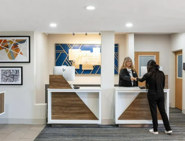 Holiday Inn Express Redding North by IHG hotel detail image 4