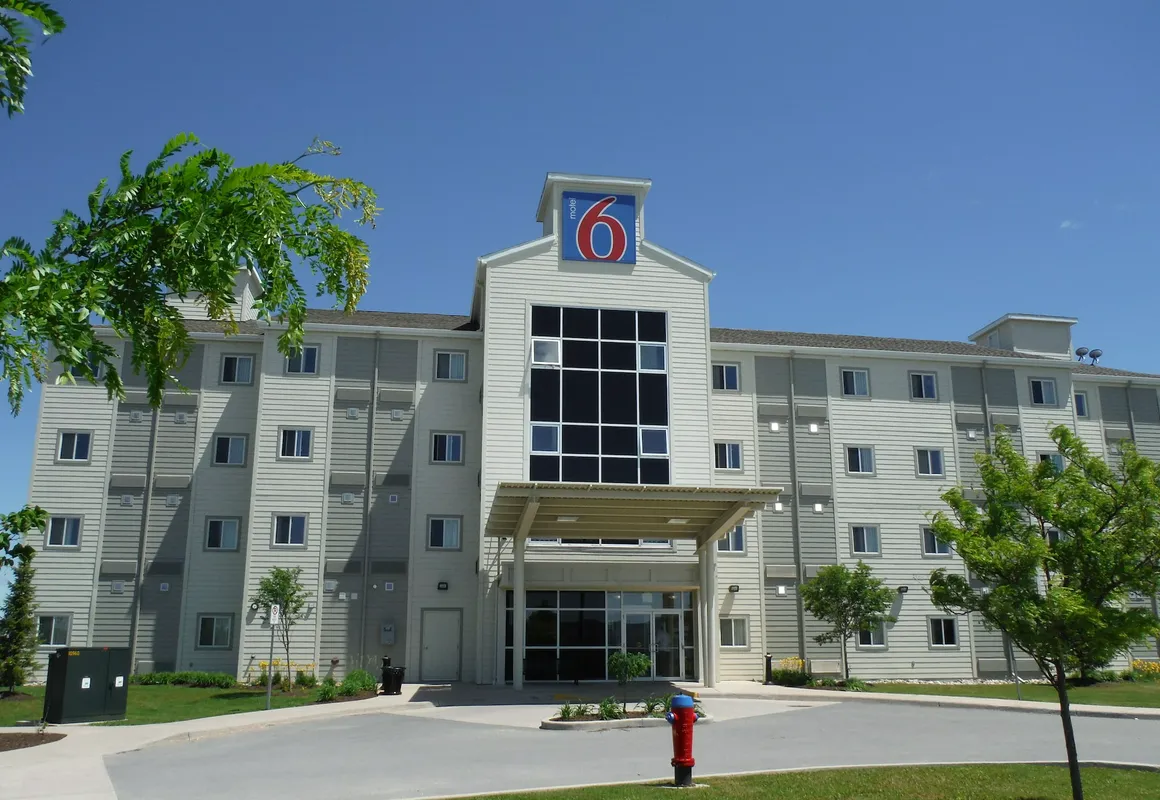 Motel 6 Kingston, ON hotel hero