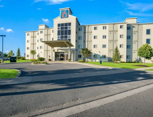 Motel 6 Kingston, ON hotel detail image 4
