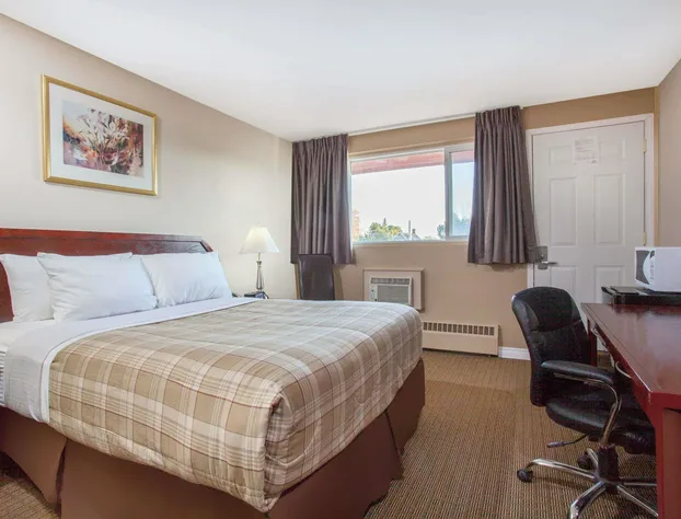 Howard Johnson by Wyndham Kingston hotel detail image 3