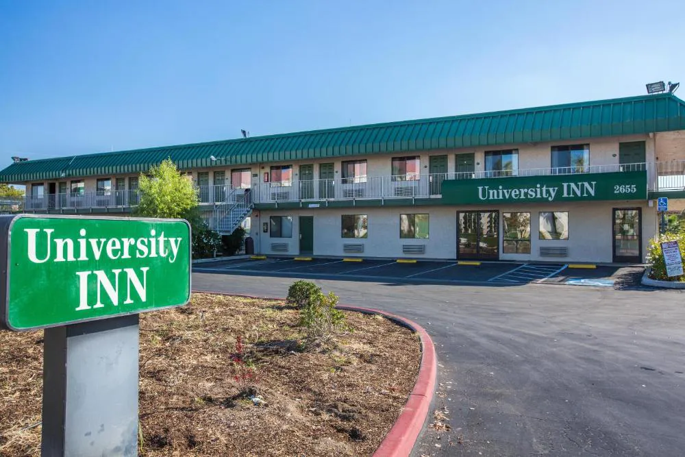 University Inn hotel hero