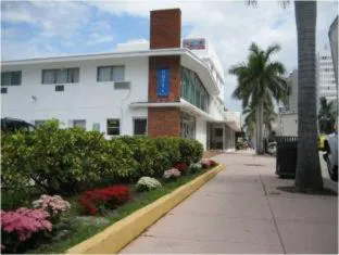 Collins Hotel hotel detail image 1