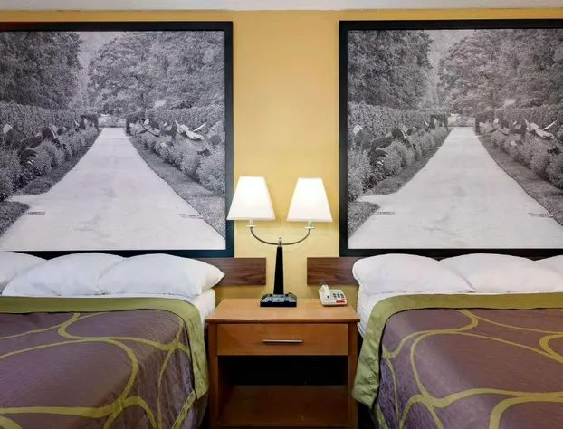 Super 8 by Wyndham Allentown hotel detail image 3