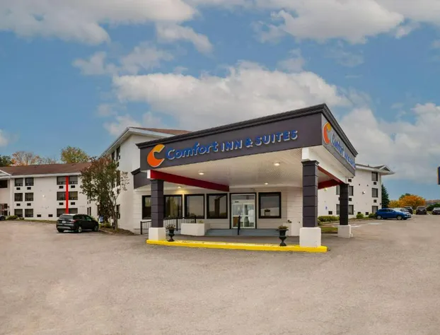 Comfort Inn & Suites Barrie hotel detail image 3