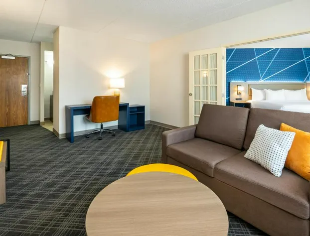 Comfort Inn & Suites Barrie hotel detail image 3