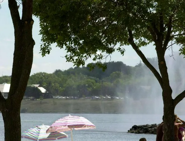 Hampton Inn & Suites Barrie hotel detail image 3