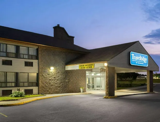 Travelodge by Wyndham Barrie hotel detail image 1