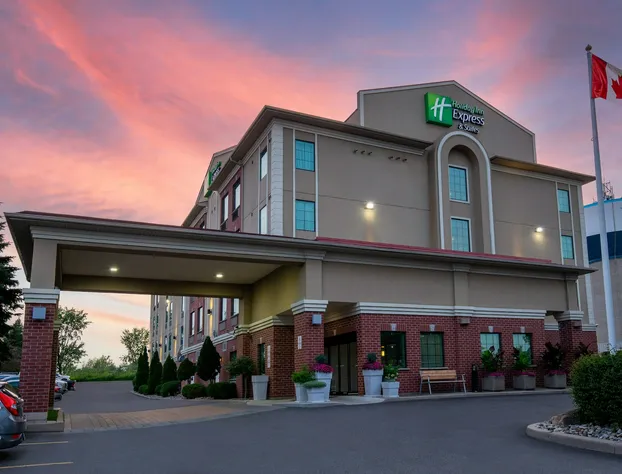 Holiday Inn Express Hotel & Suites Barrie by IHG hotel detail image 2