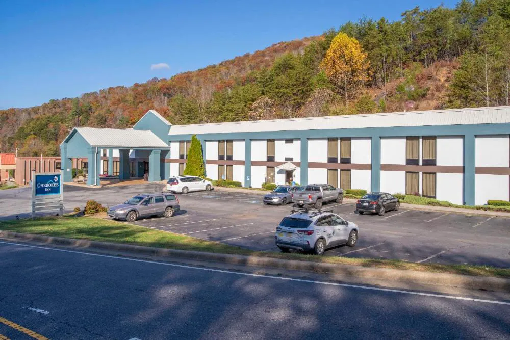 Cherokee Inn hotel hero