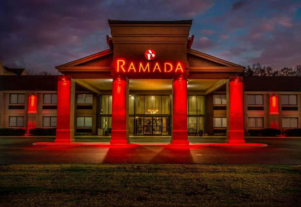 Ramada by Wyndham Tuscaloosa hotel hero