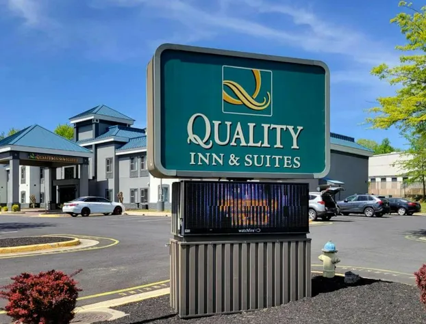 Quality Inn and Suites hotel detail image 1