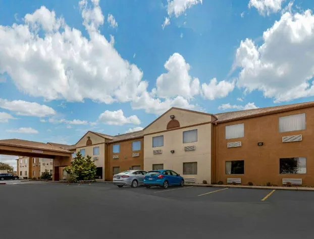 Quality Inn West Memphis I-40 hotel detail image 1