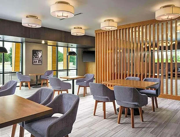 Radisson Hotel West Memphis hotel detail image 4