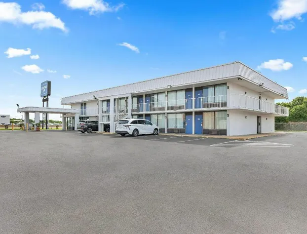 Rodeway Inn West Memphis hotel detail image 2