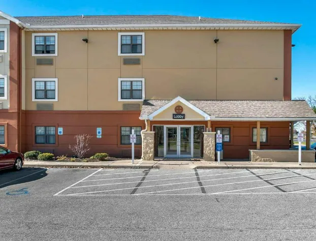 Extended Stay America Suites Toledo Holland hotel detail image 1