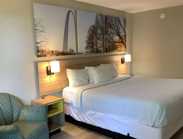 Days Inn by Wyndham Kingdom City hotel detail image 4