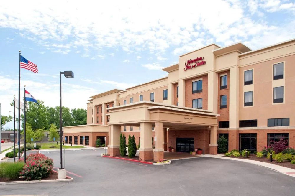 Hampton Inn & Suites Columbia at University hotel hero
