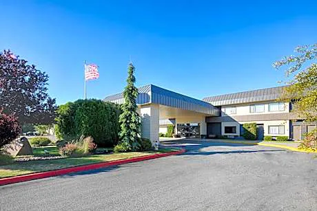 Red Lion Hotel Templin's on the River hotel detail image 1