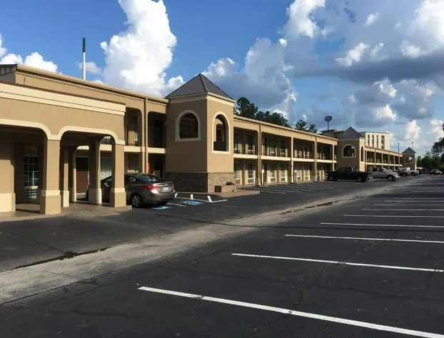 Super 8 by Wyndham Augusta hotel detail image 3