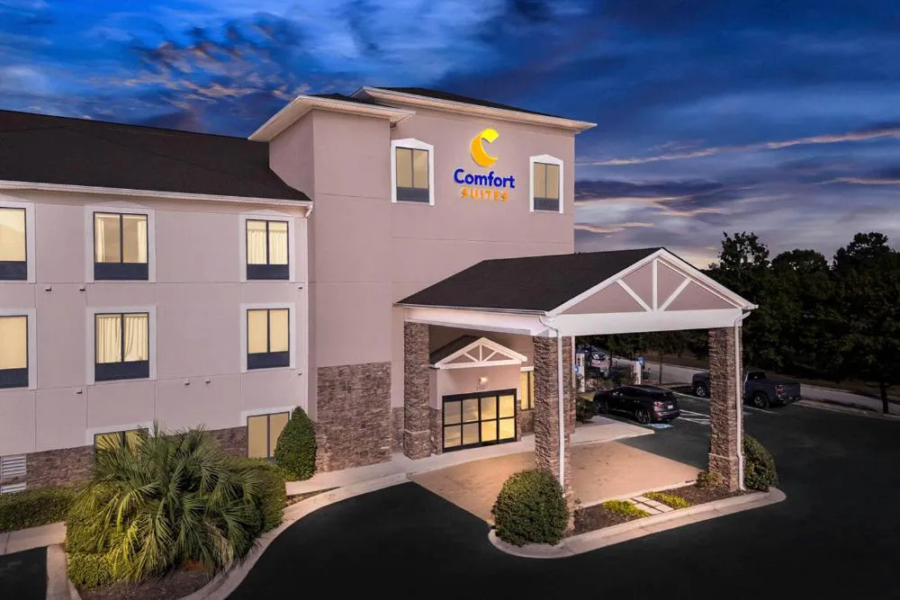 Comfort Suites Augusta Riverwatch hotel hero