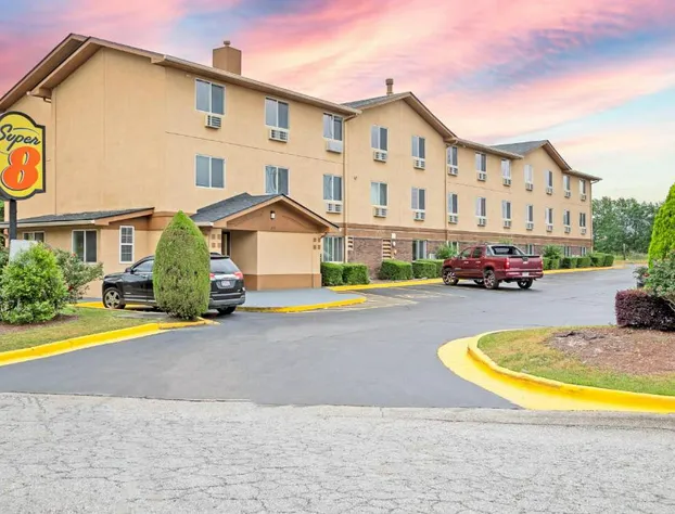 Super 8 by Wyndham Augusta/Ft Eisenhower Area hotel detail image 2