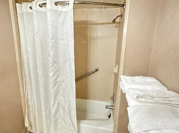 Econo Lodge Scranton near Montage Mountain hotel detail image 3