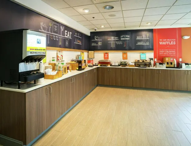 Hampton Inn Clarks Summit hotel detail image 1