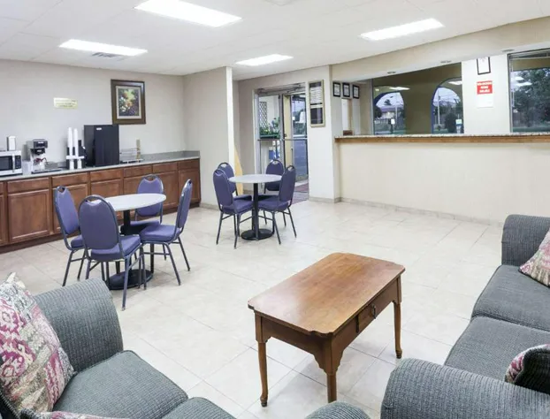 Knights Inn Murfreesboro hotel detail image 3