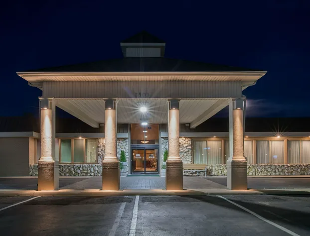 Ramada by Wyndham Midtown Grand Island hotel detail image 1