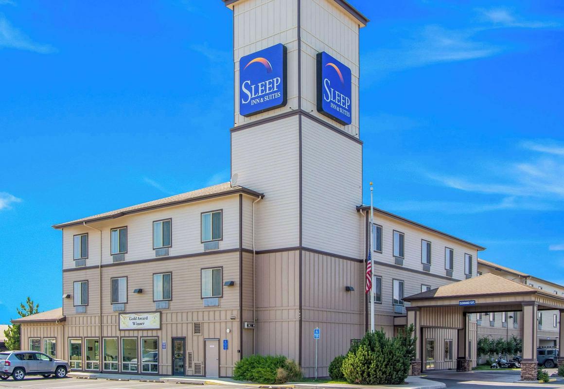 Sleep Inn & Suites hotel hero