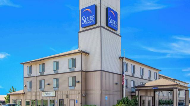 Sleep Inn & Suites hotel detail image 1