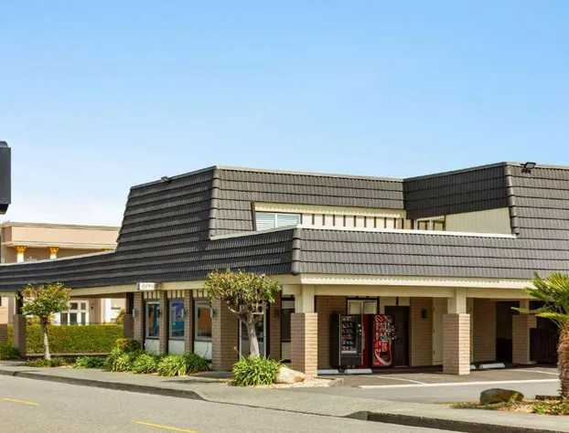 Super 8 by Wyndham Eureka hotel detail image 1