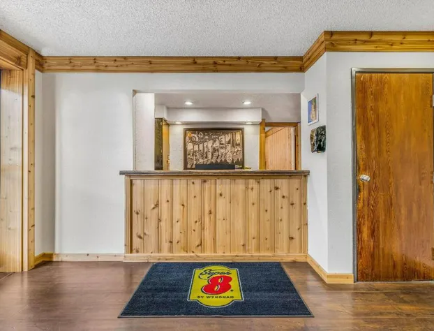 Super 8 by Wyndham Arcata hotel detail image 4