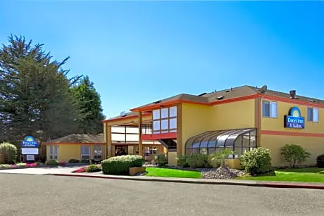 Days Inn & Suites by Wyndham Arcata hotel detail image 2