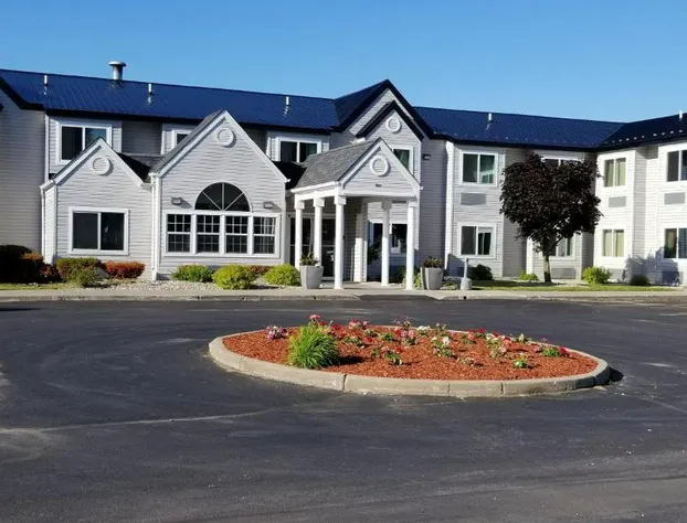 Quality Inn & Suites Watertown Fort Drum hotel detail image 4