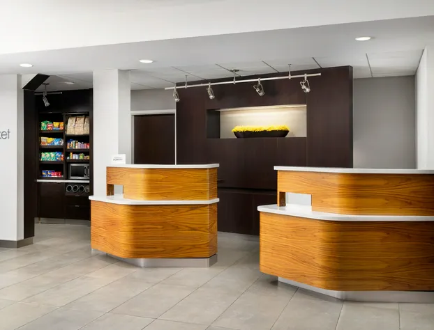 Courtyard by Marriott Concord hotel detail image 4