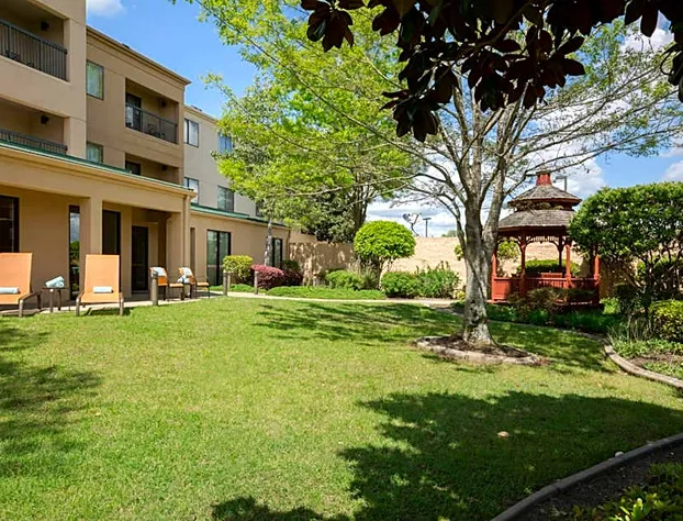Courtyard by Marriott Monroe Airport hotel detail image 1