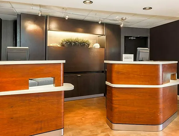 Courtyard by Marriott Monroe Airport hotel detail image 2