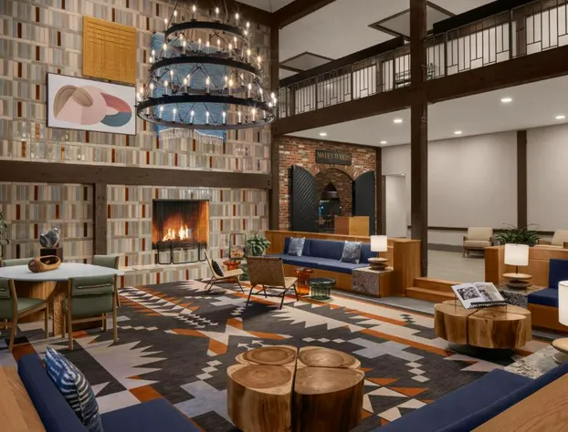 Valley River Inn hotel detail image 2