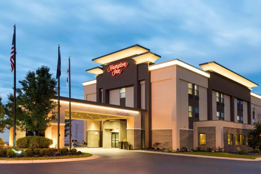 Hampton Inn Midland hotel hero
