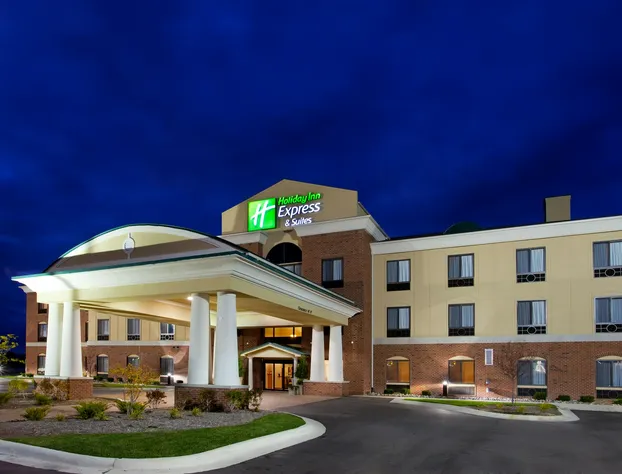 Holiday Inn Express Hotel & Suites Bay City by IHG hotel detail image 1