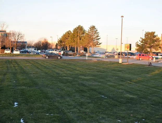 Super 8 by Wyndham Saginaw hotel detail image 3