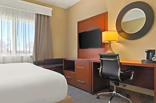 Comfort Suites Saginaw North hotel detail image 2