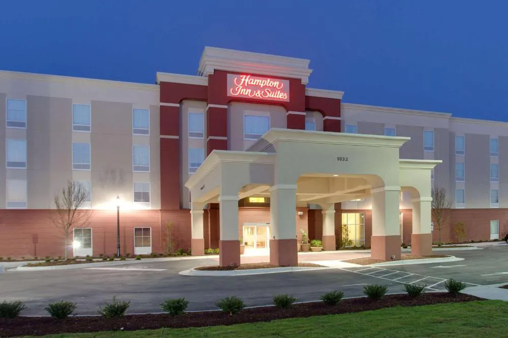 Hampton Inn & Suites Jacksonville hotel hero