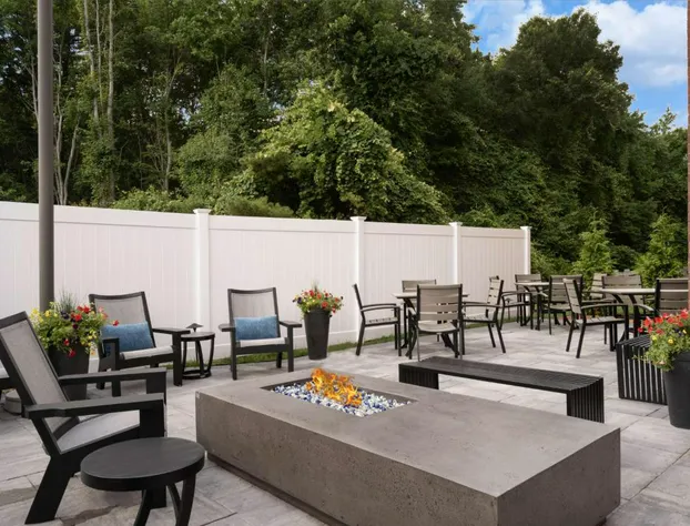 Hampton Inn Raynham-Taunton hotel detail image 4