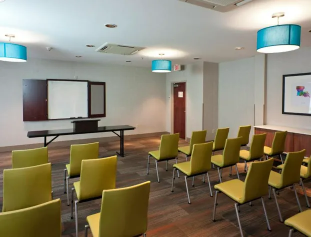 Holiday Inn Express Hotel & Suites Scott - Lafayette West by IHG hotel detail image 3